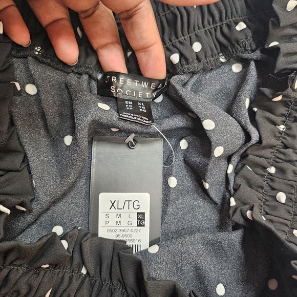 Streetwear Society Black Polka Dot Off-Shoulder Top in XL - Picture 3 of 5